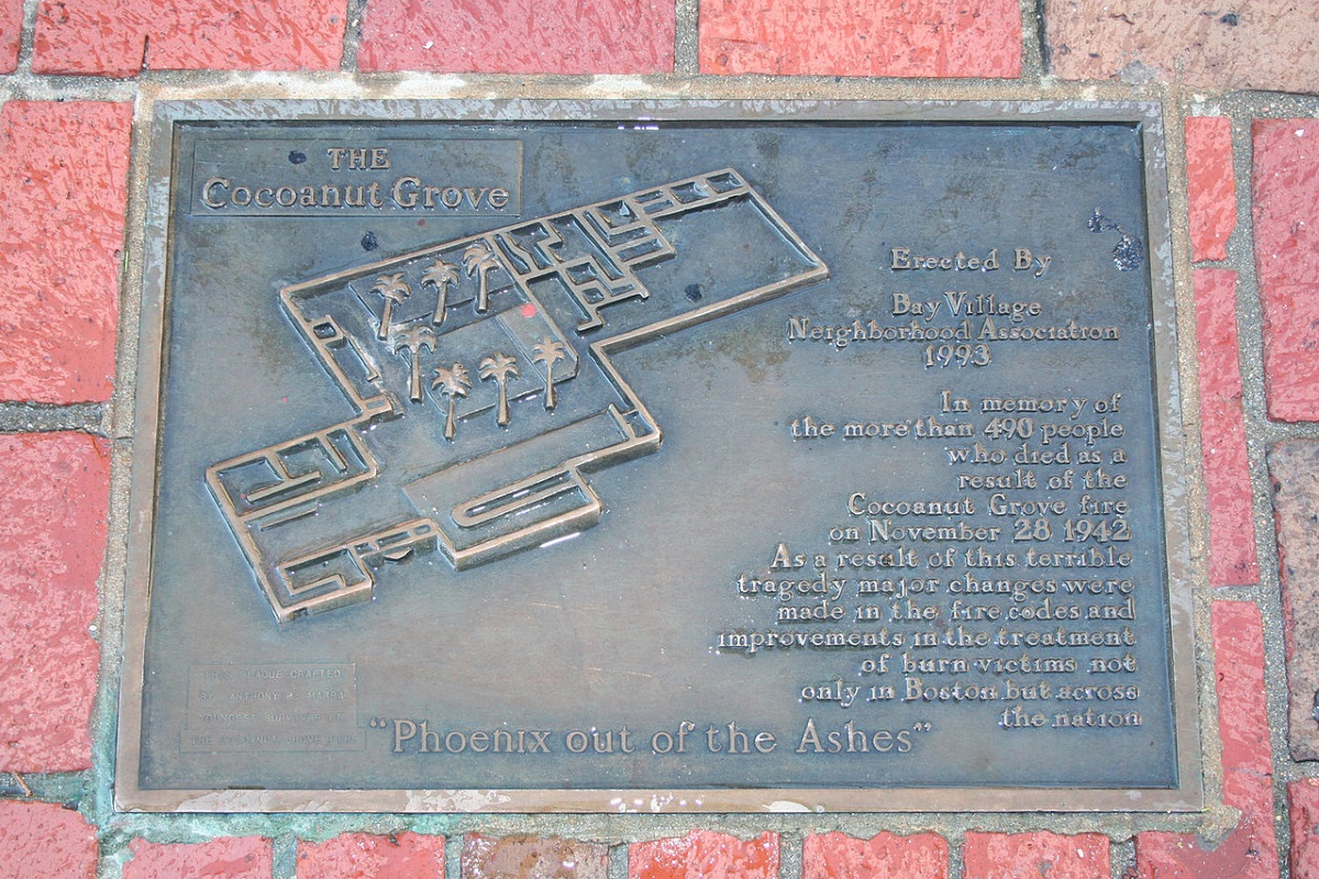Memorial du Cocoanut Grove -Incendie - Evacuation - Crédit : Wikimedia Commons