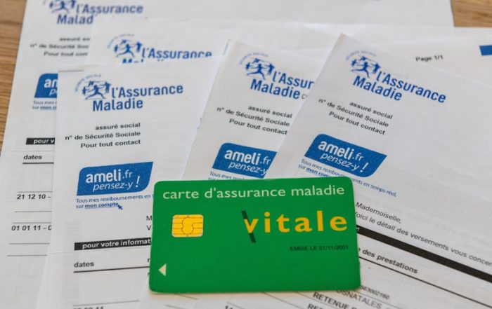 Paris, France - September 07, 2018 : France health insurance document and Vitale card - Crédit : Pixavril-stock.adobe