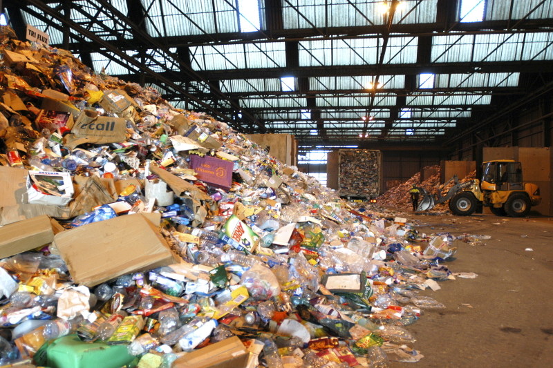 Une nouvelle directive de l'UE sur la gestion des déchets. Crédit photo Alain Bachellier _ Flickr.
