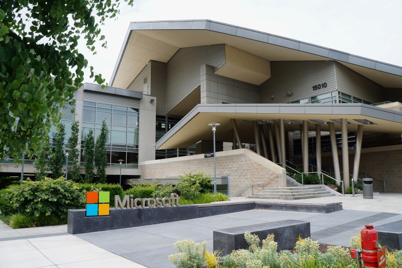 Microsoft touchée par des cyberattaques en 2024, photo du campus Microsoft. (Crédit Jiaqian AirplaneFan _ Wikimedia CC).