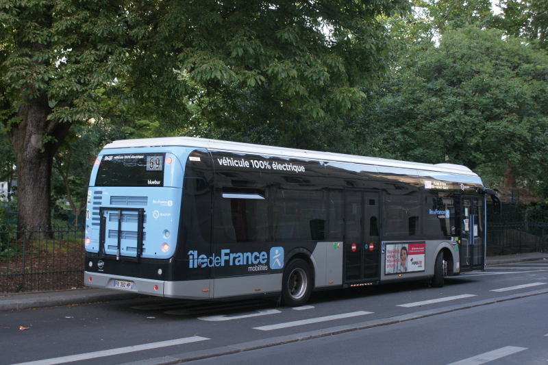 Photo d'illustration d'un bus électrique Bluebus de la RATP (crédit Artvill _ Wikimedia).